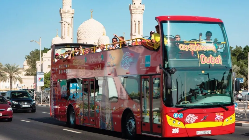 3 Day Hop On Hop Off Ticket with Aquaventure Super Pass and Dhow Cruise - Image 1